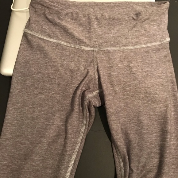Lululemon wunder under pant 111 sz4 - Picture 3 of 8